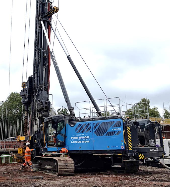 Roger Bullivant Chooses DR5 Drilling Rig for CFA Project in UK
